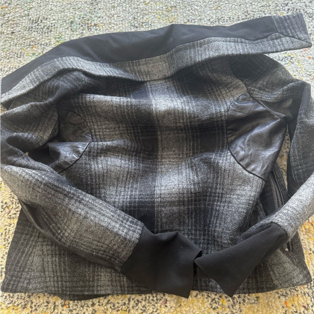 A.L.C. Elegant Gray Fabric - Picture 4 of 5